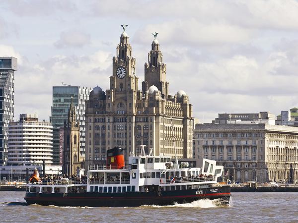 Liverpool - Beatles Tour & Mersey Ferry Cruise